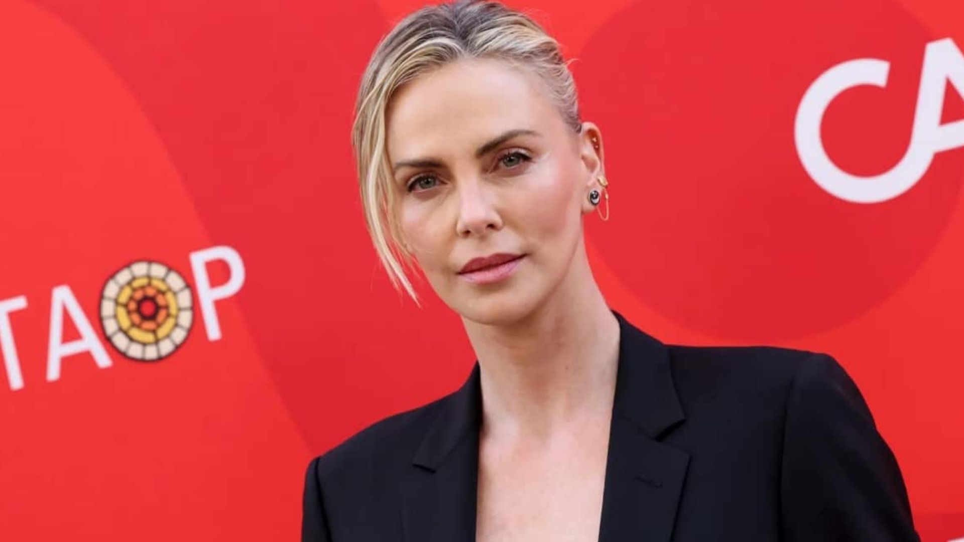 Charlize Theron será a feiticeira Circe em A Odisseia, épico mitológico de Christopher Nolan