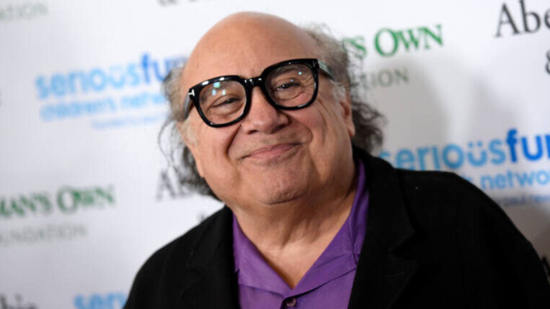 Atores querem Danny DeVito na série de One Piece