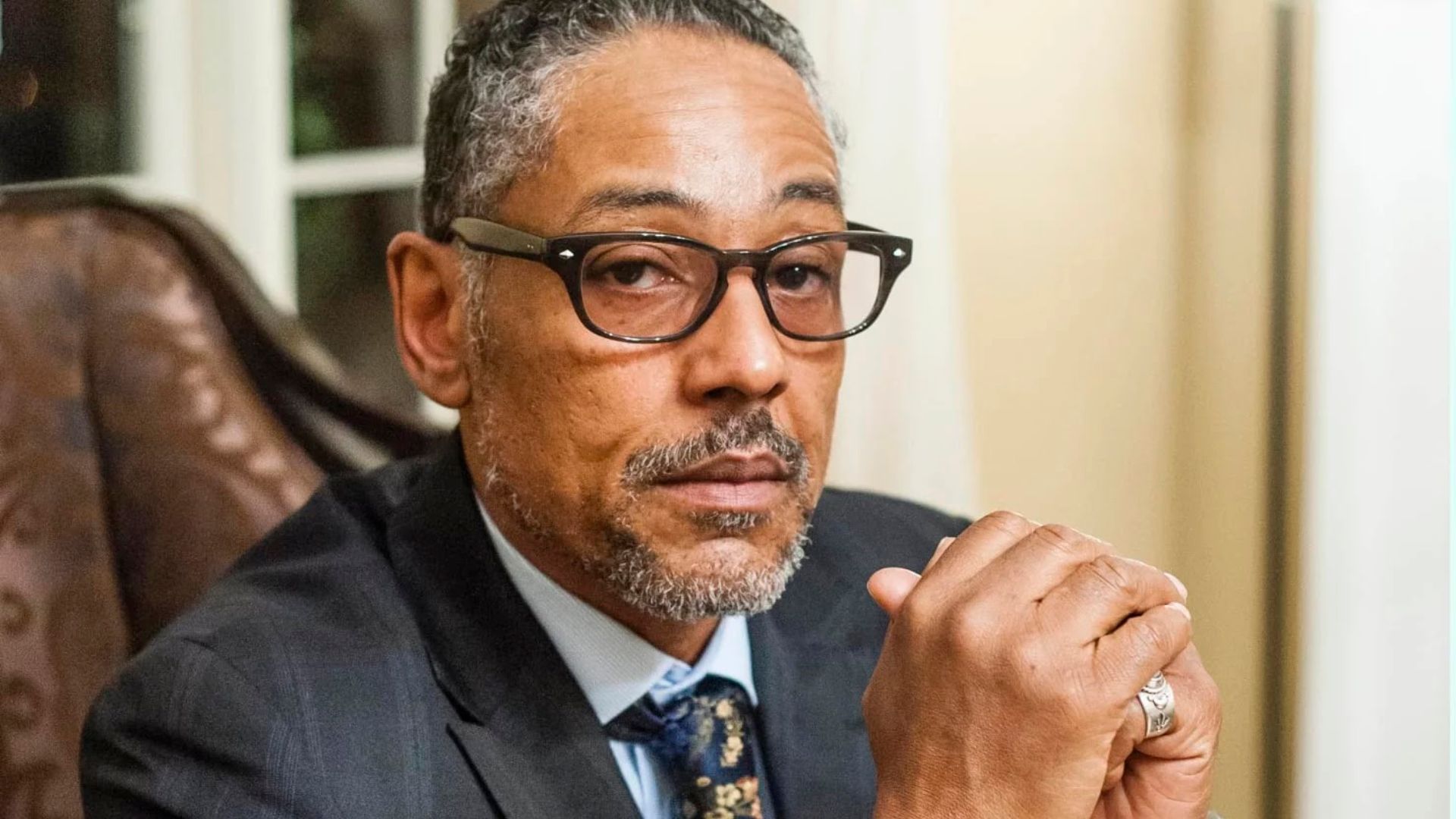 Segundo insider, Giancarlo Esposito aparecerá em uma série da Marvel