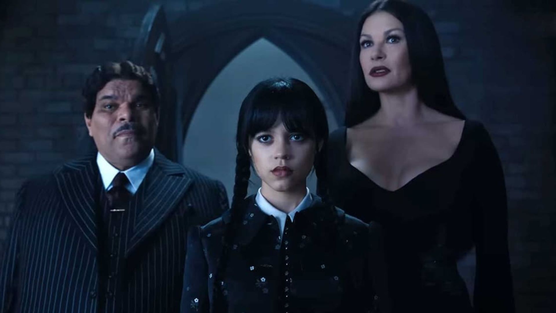 Wandinha ganha 2ª temporada mais grandiosa e com mais presença da Família Addams, diz Luis Guzmán