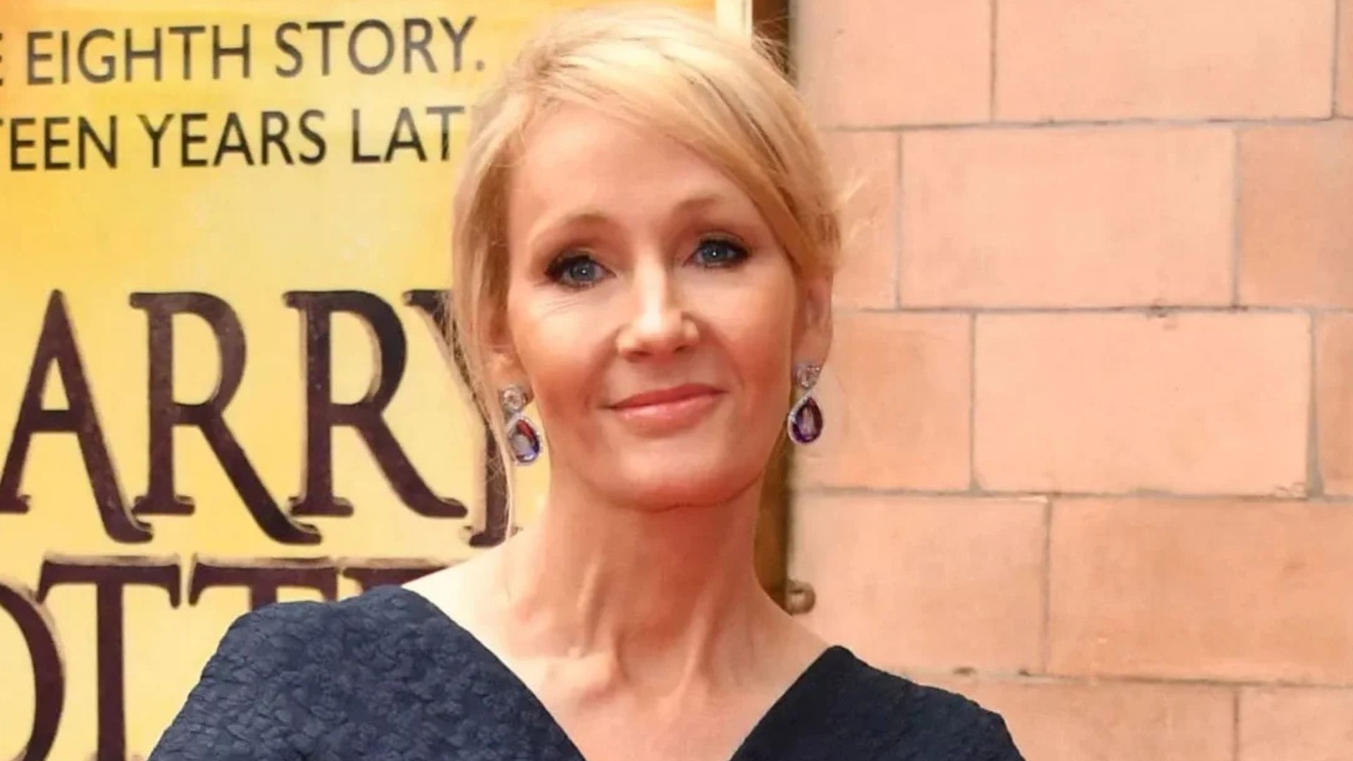 Elenco principal da série Harry Potter recebe aprovação de J.K. Rowling
