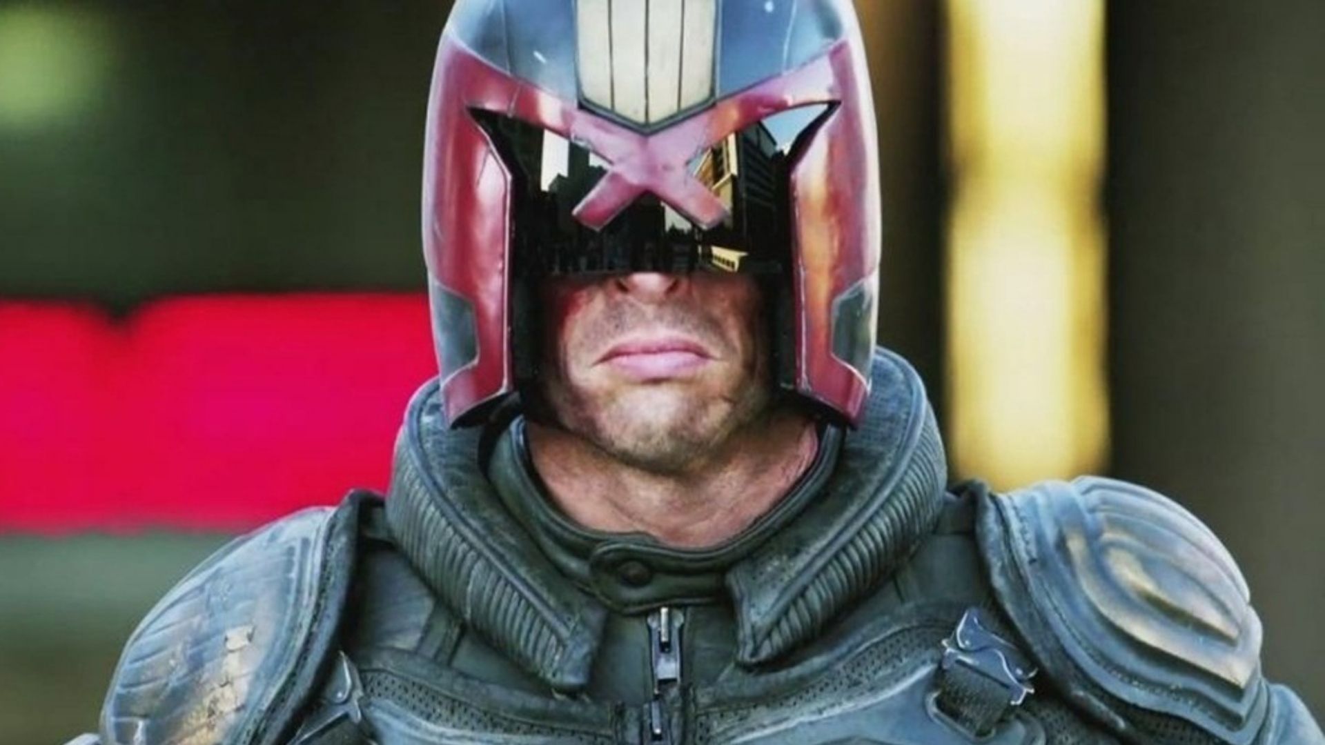 Taika Waititi vai dirigir novo filme do Juiz Dredd, com promessa de fidelidade aos quadrinhos e universo expandido