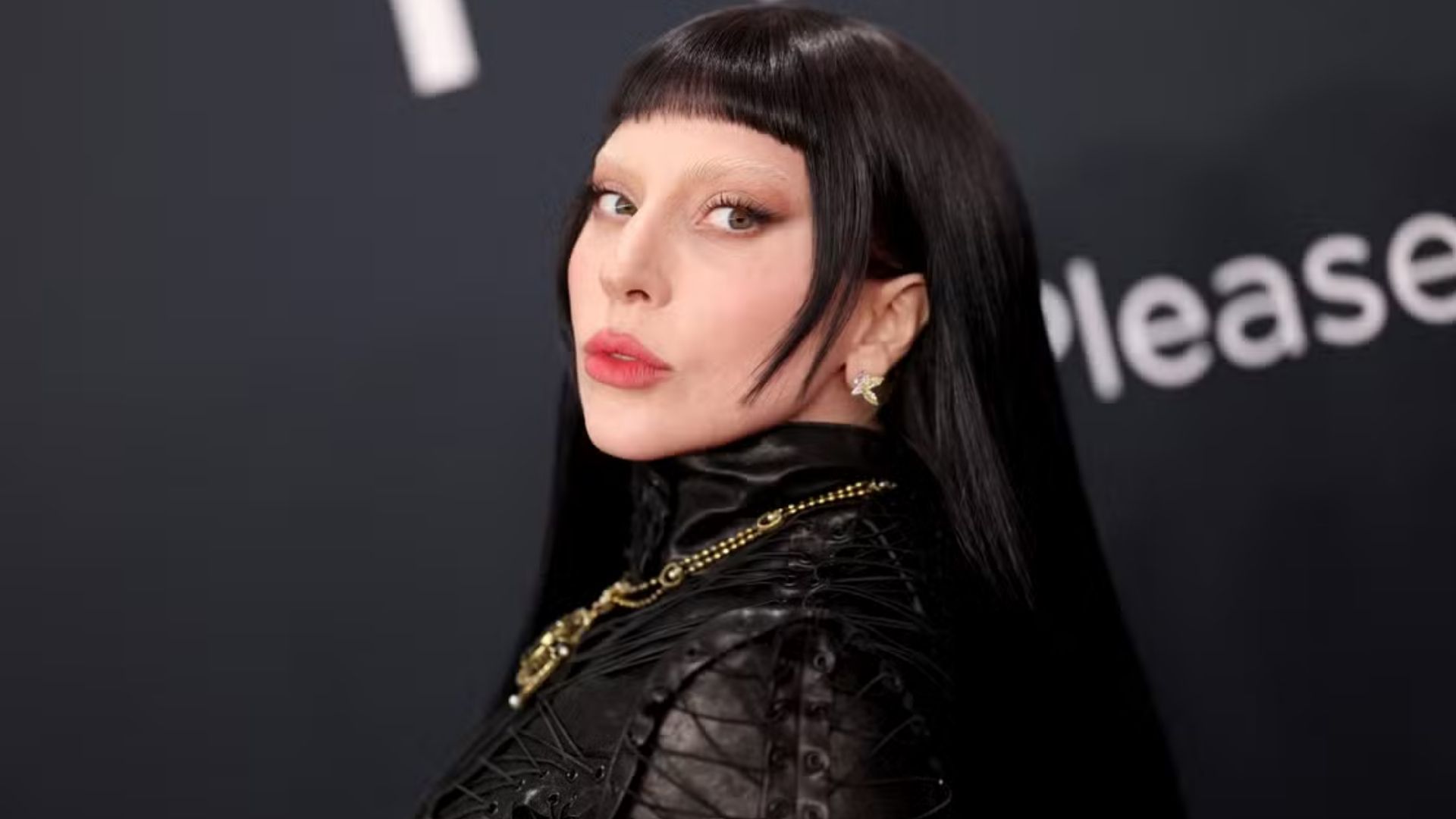 Netflix revela visual de Lady Gaga em participação especial na 2ª temporada de Wandinha