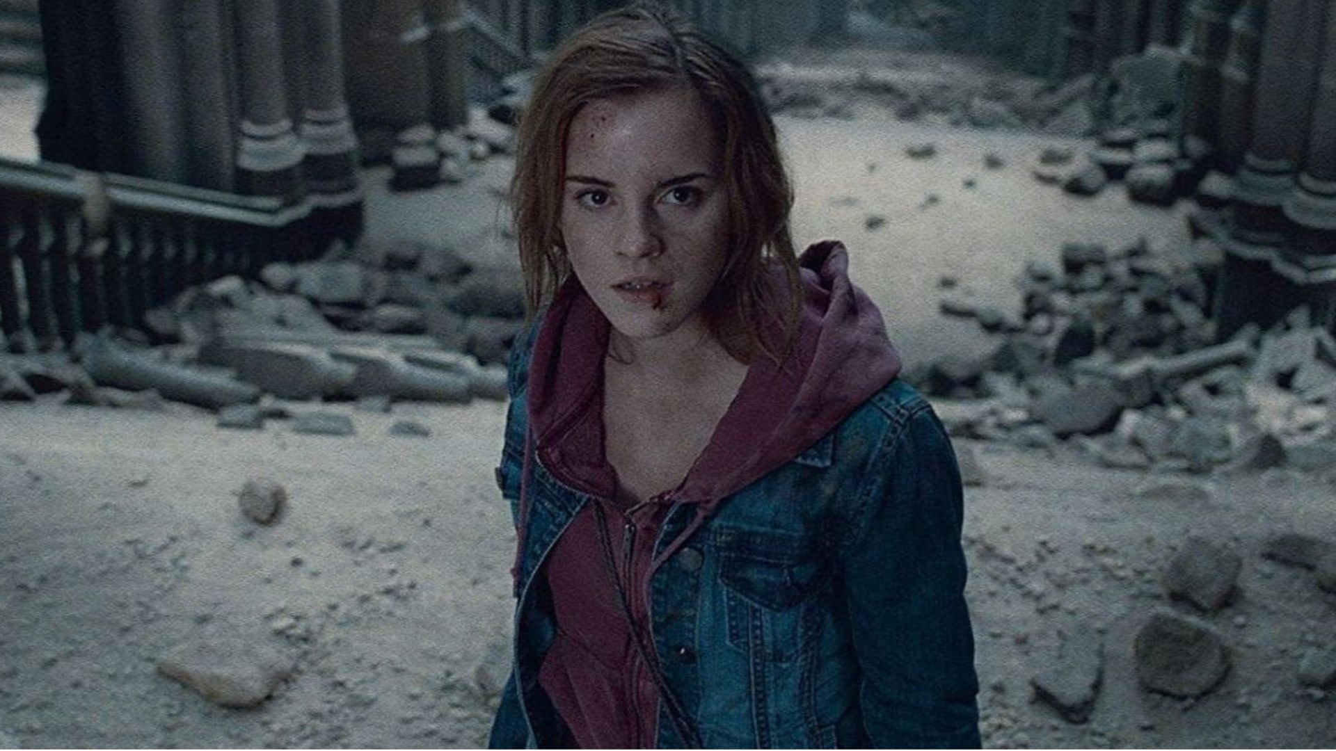 Emma Watson fala sobre relação com J.K. Rowling em meio a controvérsias: “Uma coisa não anula a outra”