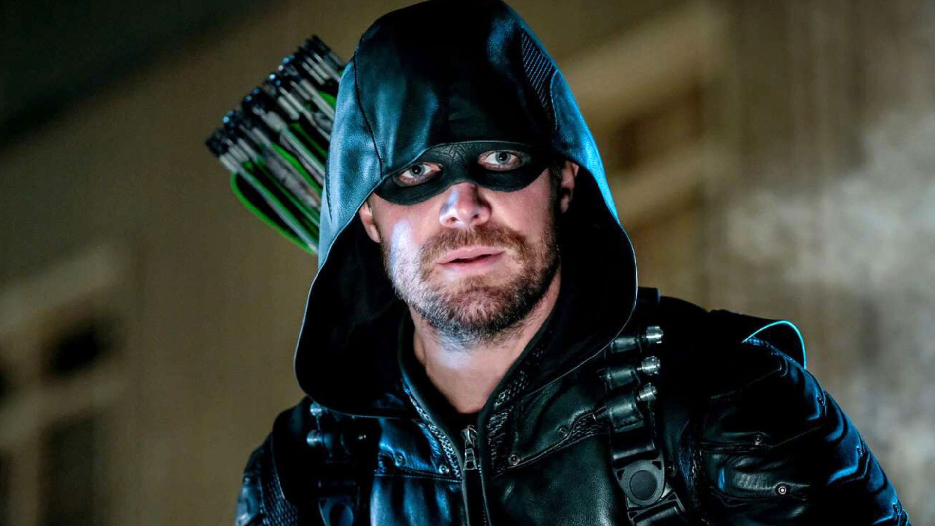 Stephen Amell diz estar aberto a “qualquer papel” no DCU e comenta possível retorno como Arqueiro Verde