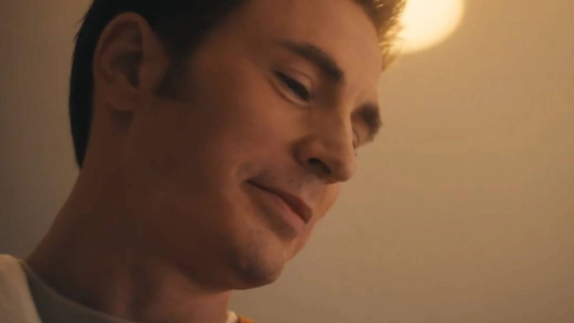 Irmãos Russo comentam retorno de Chris Evans após teaser de Vingadores: Doutor Destino