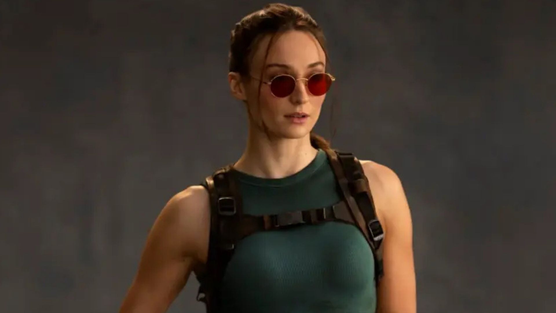 Divulgada primeira imagem de Sophie Turner como Lara Croft na série Tomb Raider