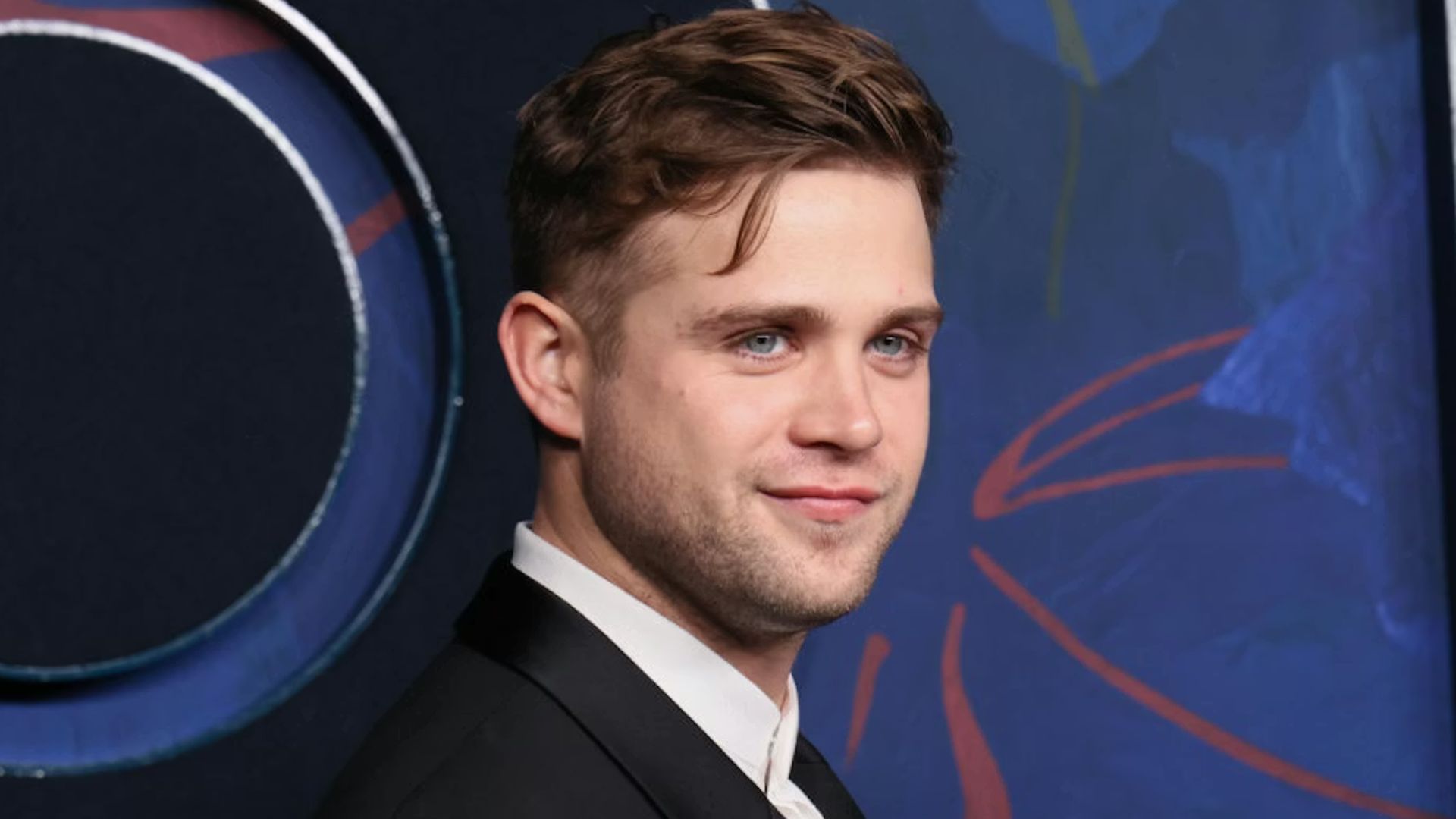 Leo Woodall pode viver jovem Aragorn em O Senhor dos Anéis: A Caçada por Gollum