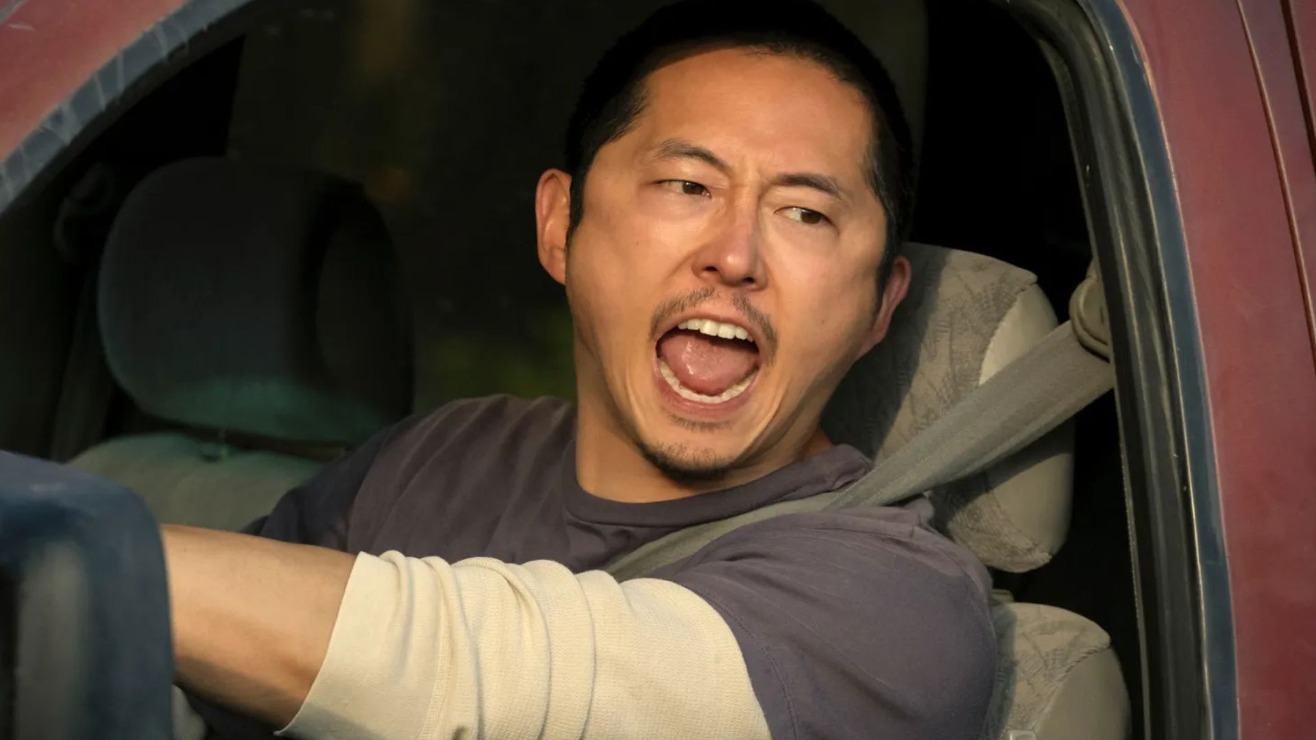 Diretor de Thunderbolts assume X-Men e revela interesse em escalar Steven Yeun no MCU