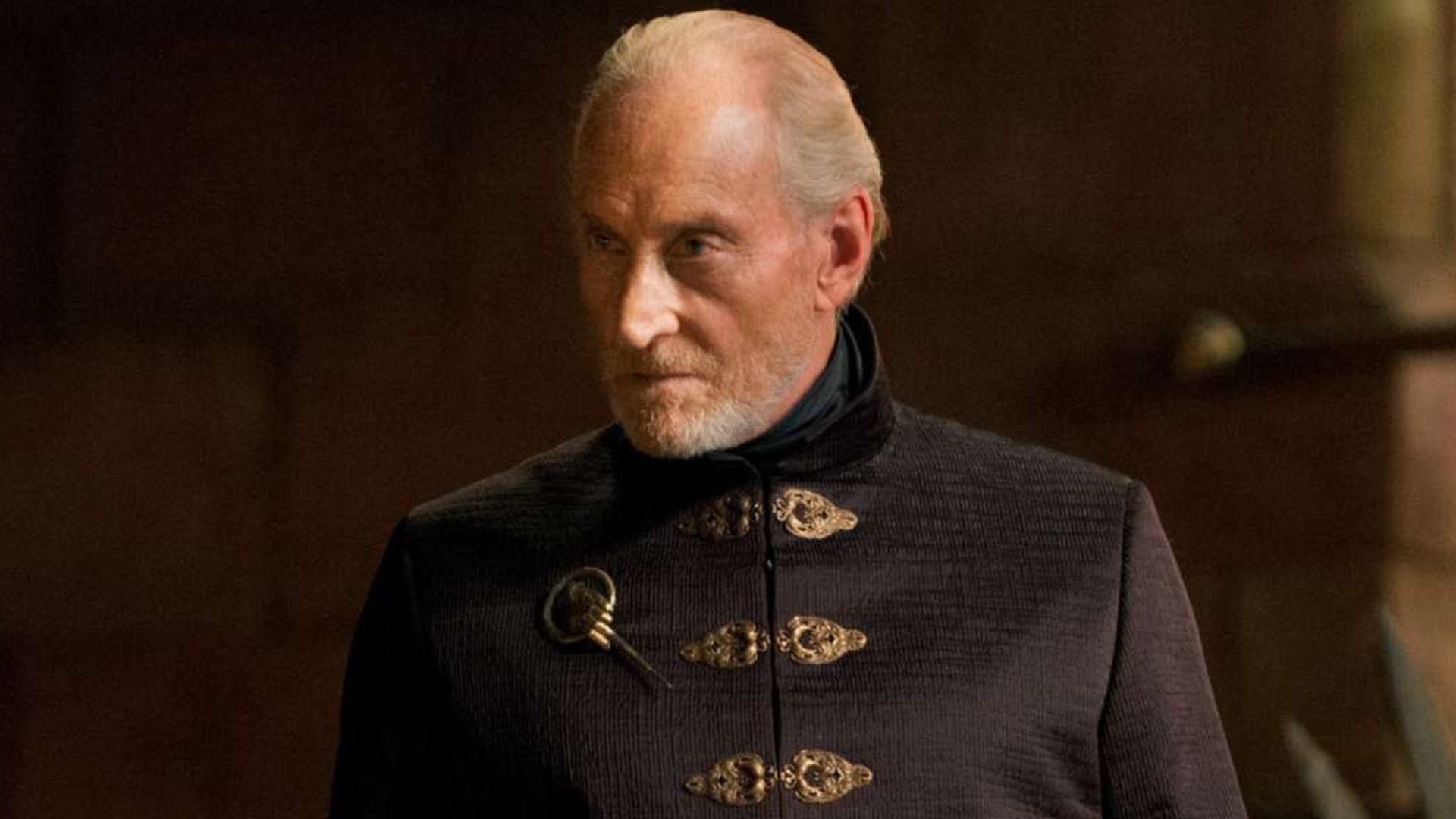 Batman: Parte II escala Charles Dance e pode explorar passado sombrio de Harvey Dent